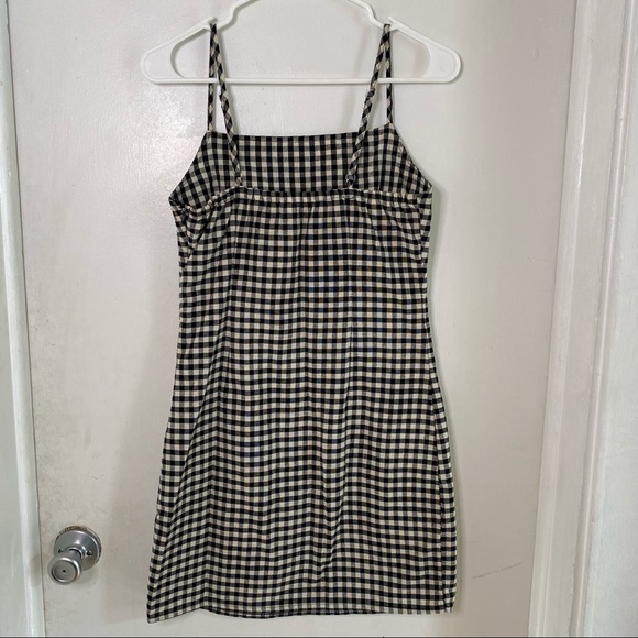 Gingham Dress - Picture 3 of 10